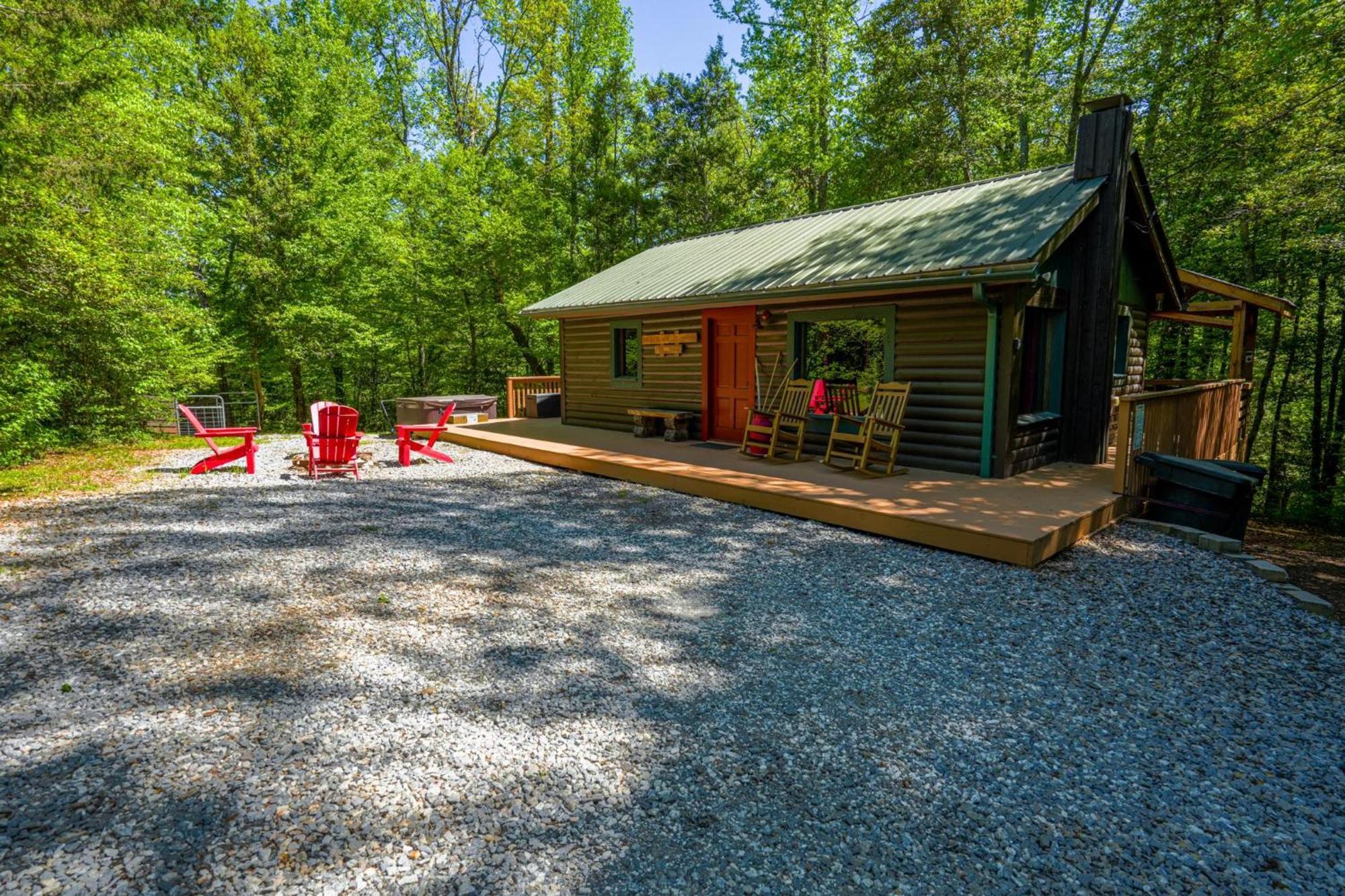 The Big Little Cabin - Hot Tub & Playground Dahlonega Zewnętrze zdjęcie