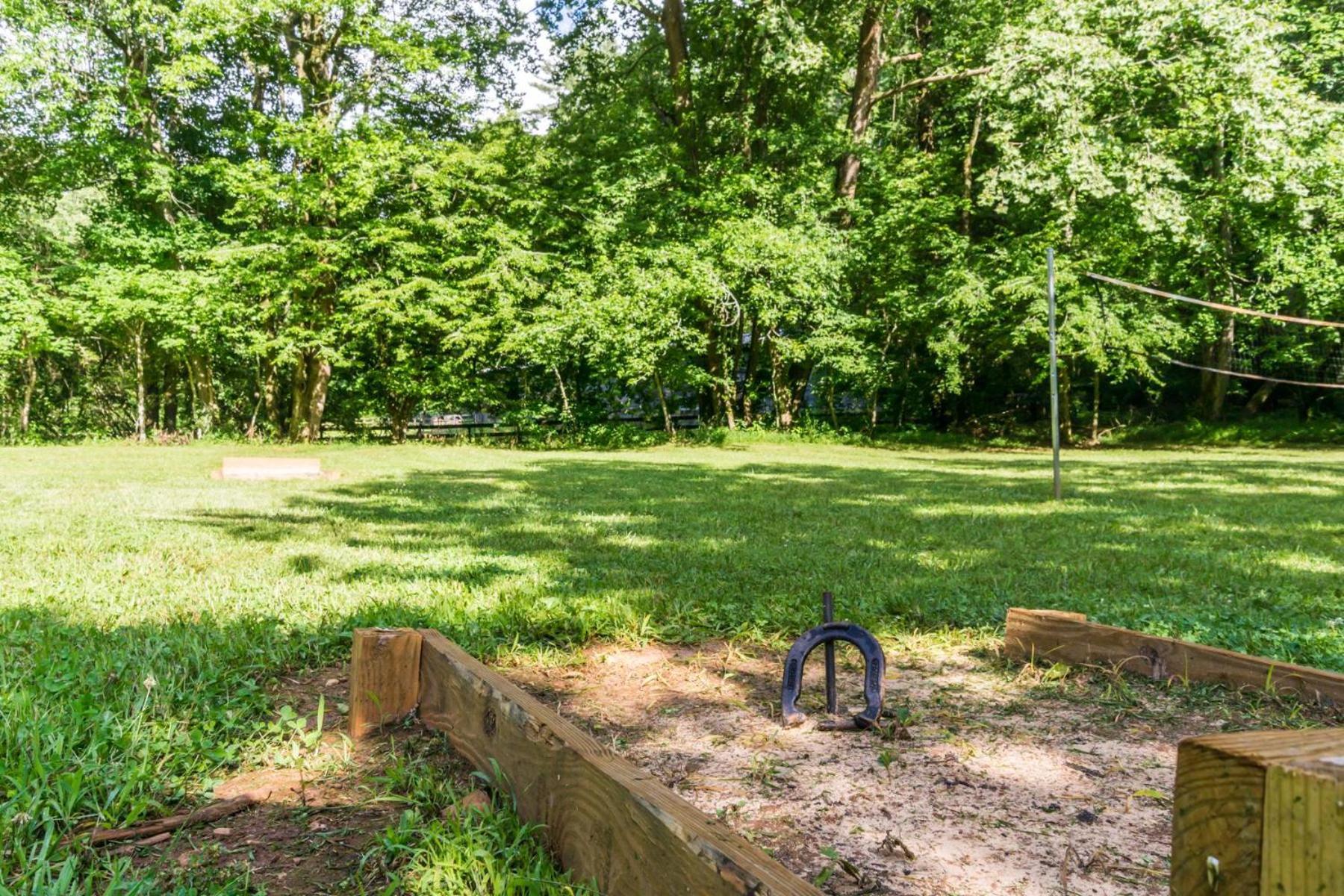 The Big Little Cabin - Hot Tub & Playground Dahlonega Zewnętrze zdjęcie