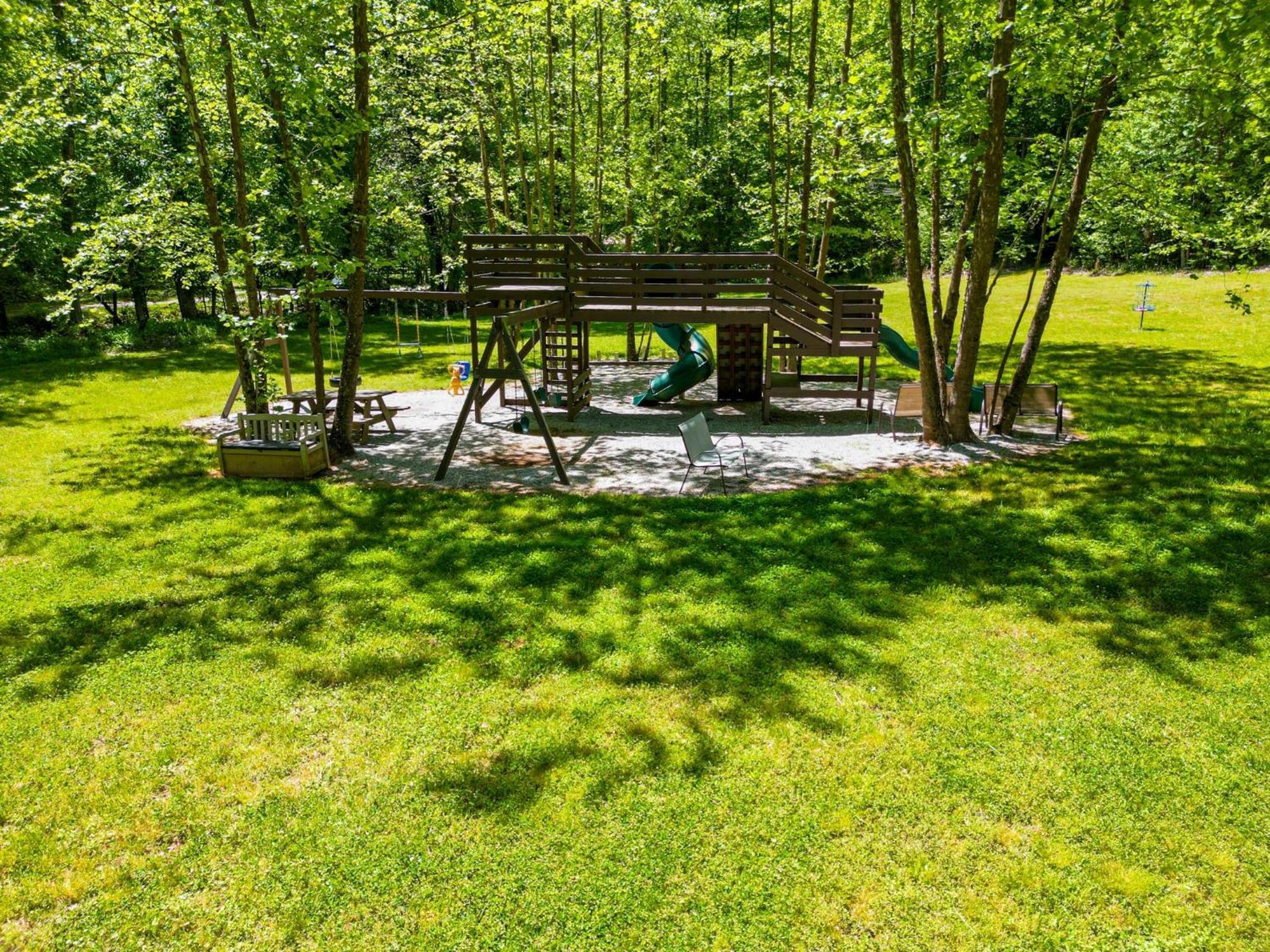 The Big Little Cabin - Hot Tub & Playground Dahlonega Zewnętrze zdjęcie