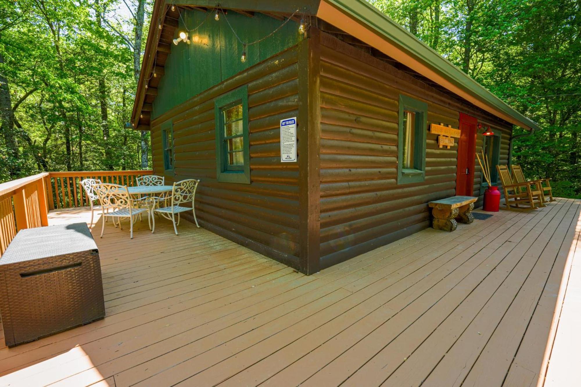 The Big Little Cabin - Hot Tub & Playground Dahlonega Zewnętrze zdjęcie